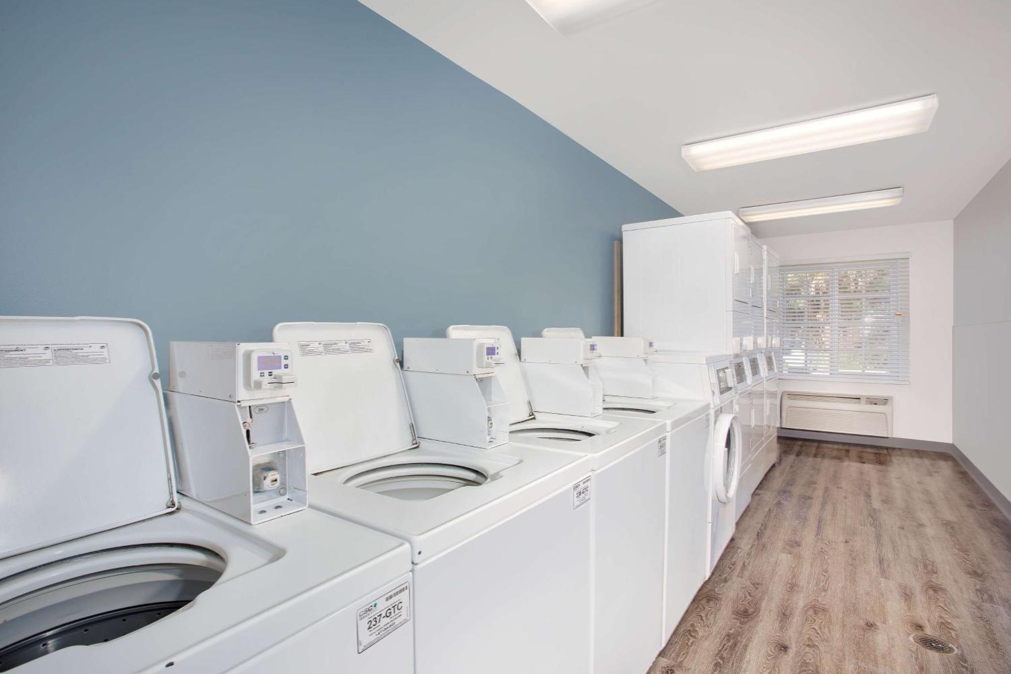 Extended Stay America Select Suites - Fort Myers - Northeast المظهر الخارجي الصورة