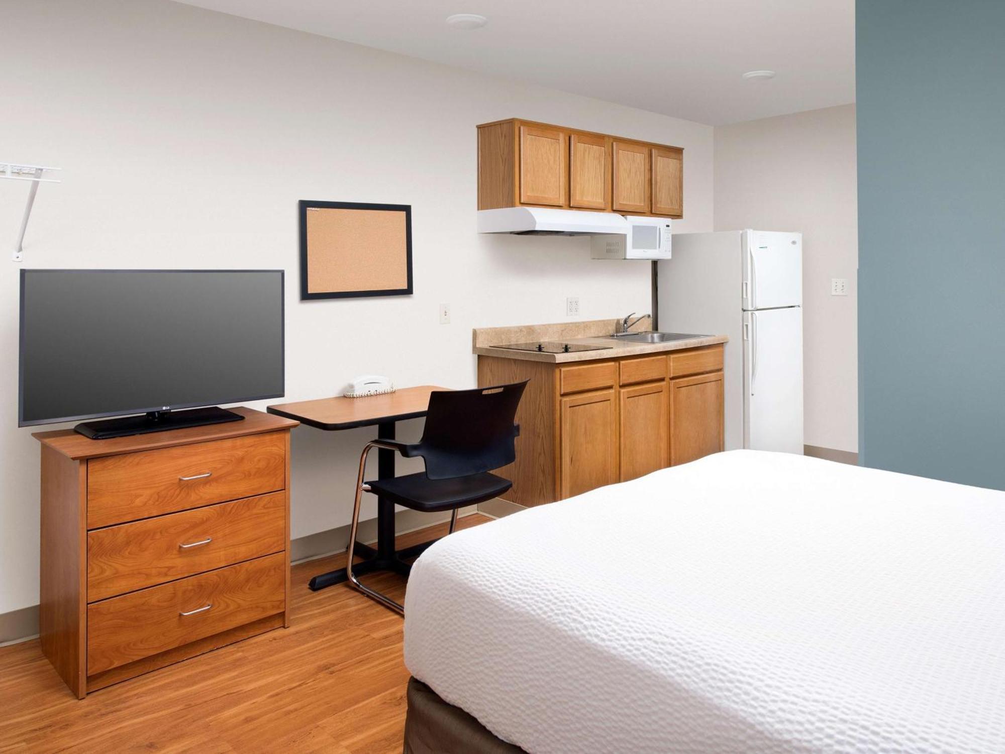 Extended Stay America Select Suites - Fort Myers - Northeast المظهر الخارجي الصورة
