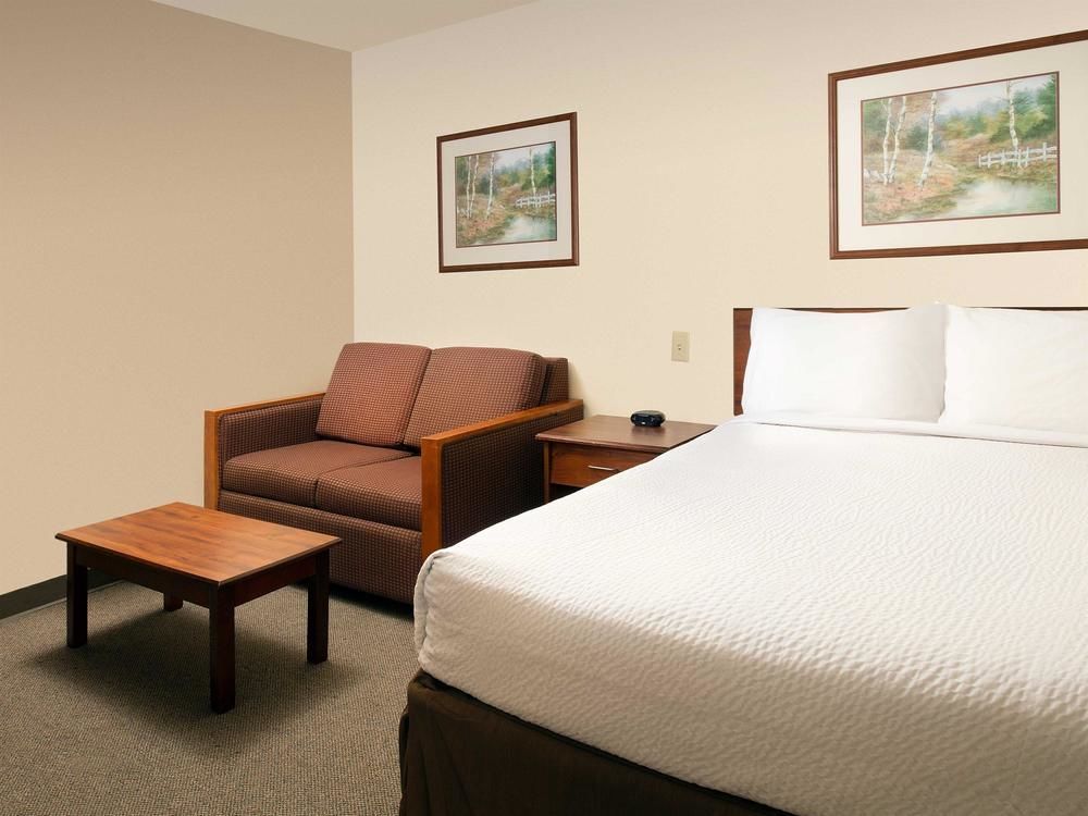 Extended Stay America Select Suites - Fort Myers - Northeast المظهر الخارجي الصورة